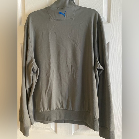 Men’s Puma Gray Lightweight Jacket - Great for casual or gym attire. - Picture 2 of 8